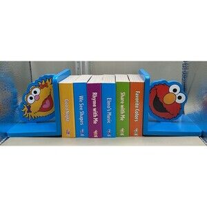 2005 Sesame Workshop Elmo & Zoe Royal Blue Wooden Small Bookends with 6 books
